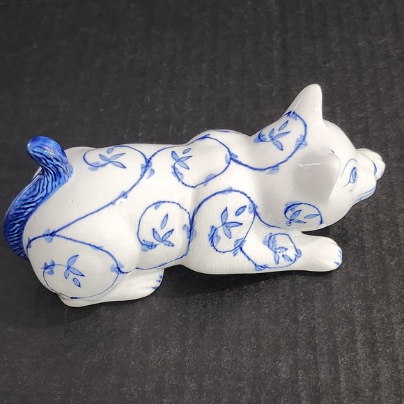 Blue and White Hand Painted Porcelain Cat Made in Thailand - Picture 2 of 10